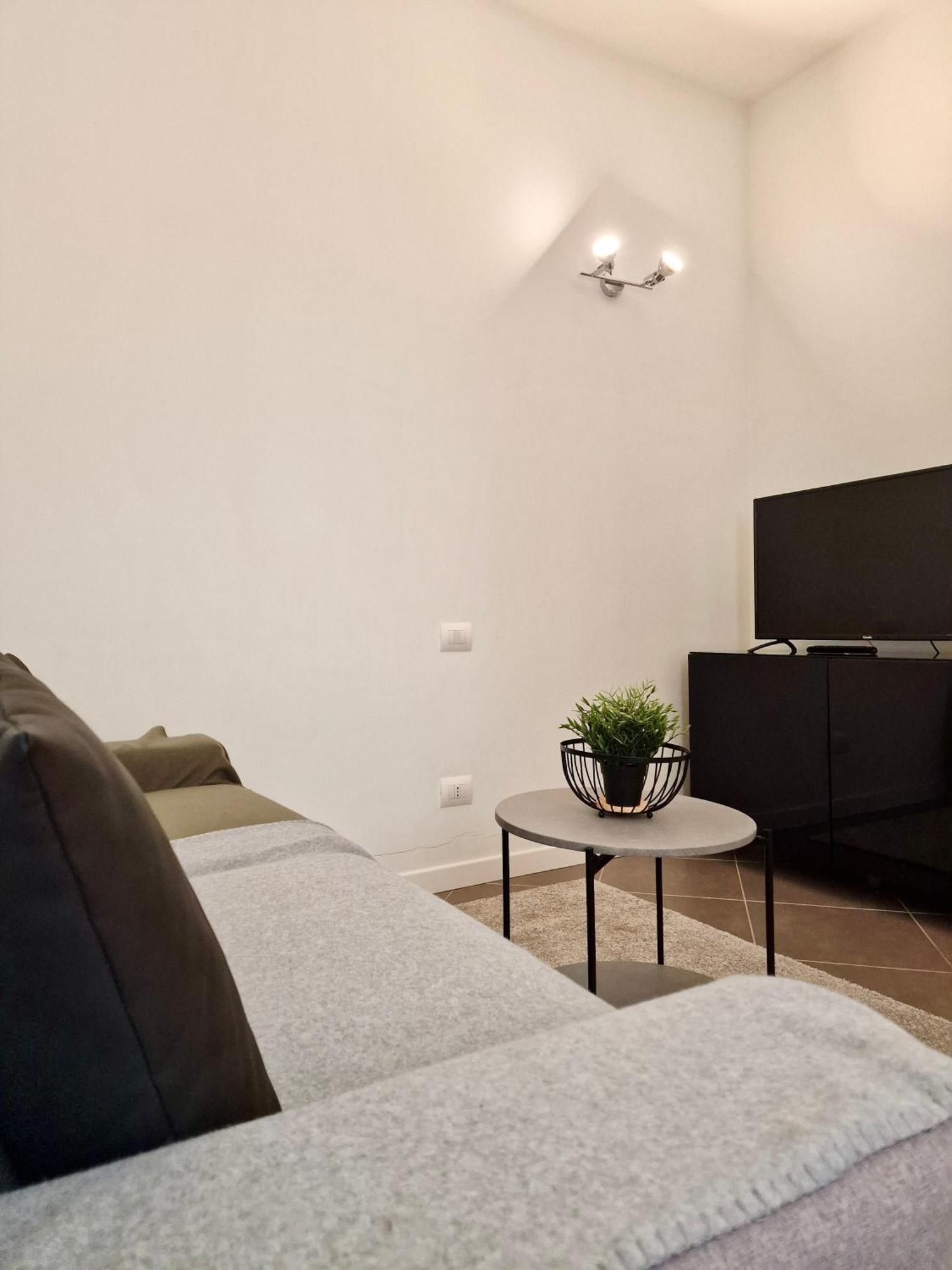 Al Centro Del Centro Apartment By Tramonti L'Aquila Eksteriør billede
